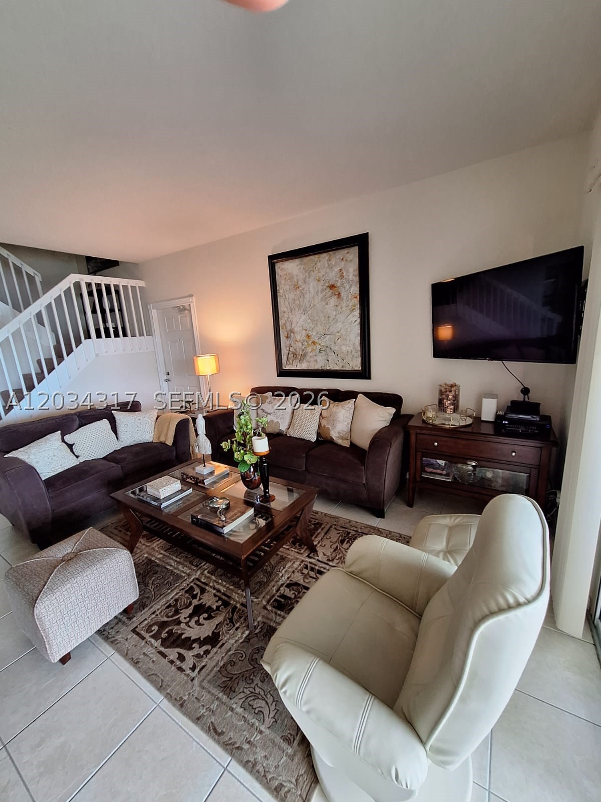 RIVERWALK 6 - Residential