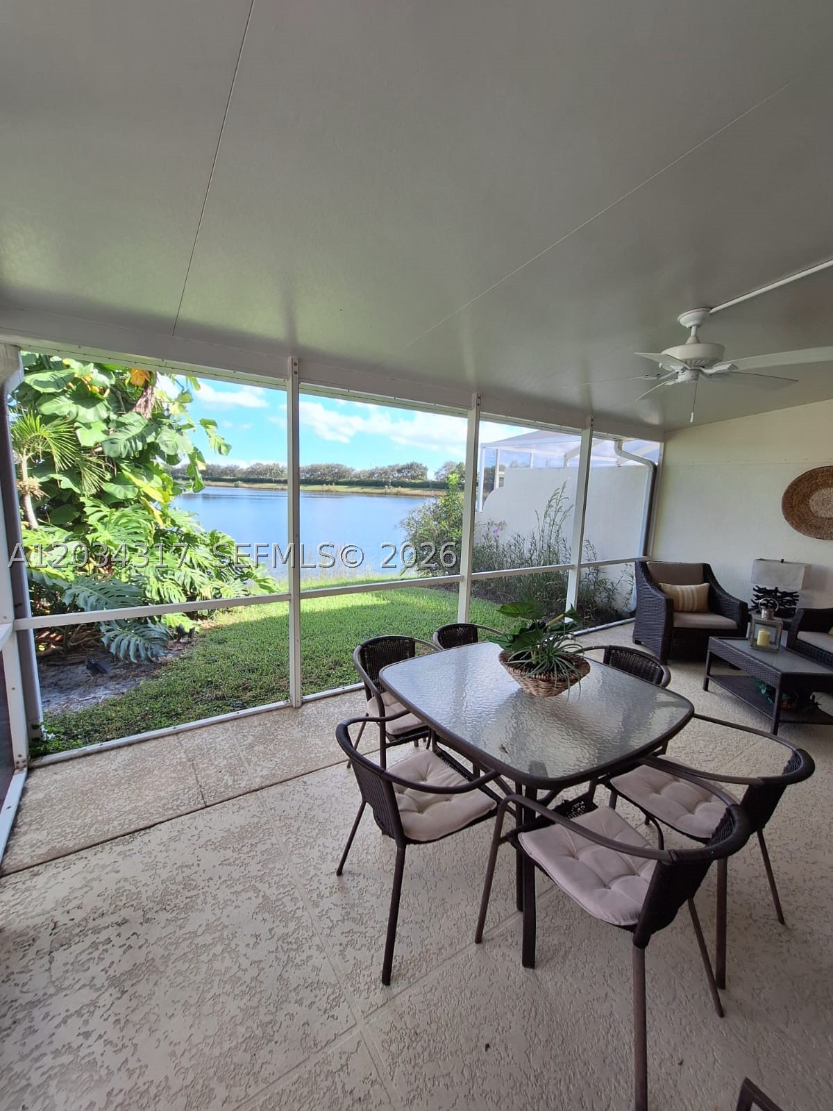 RIVERWALK 6 - Residential