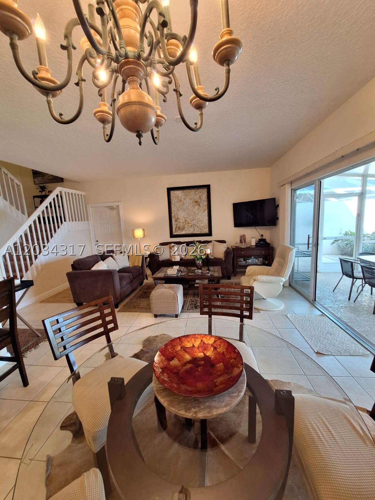 RIVERWALK 6 - Residential