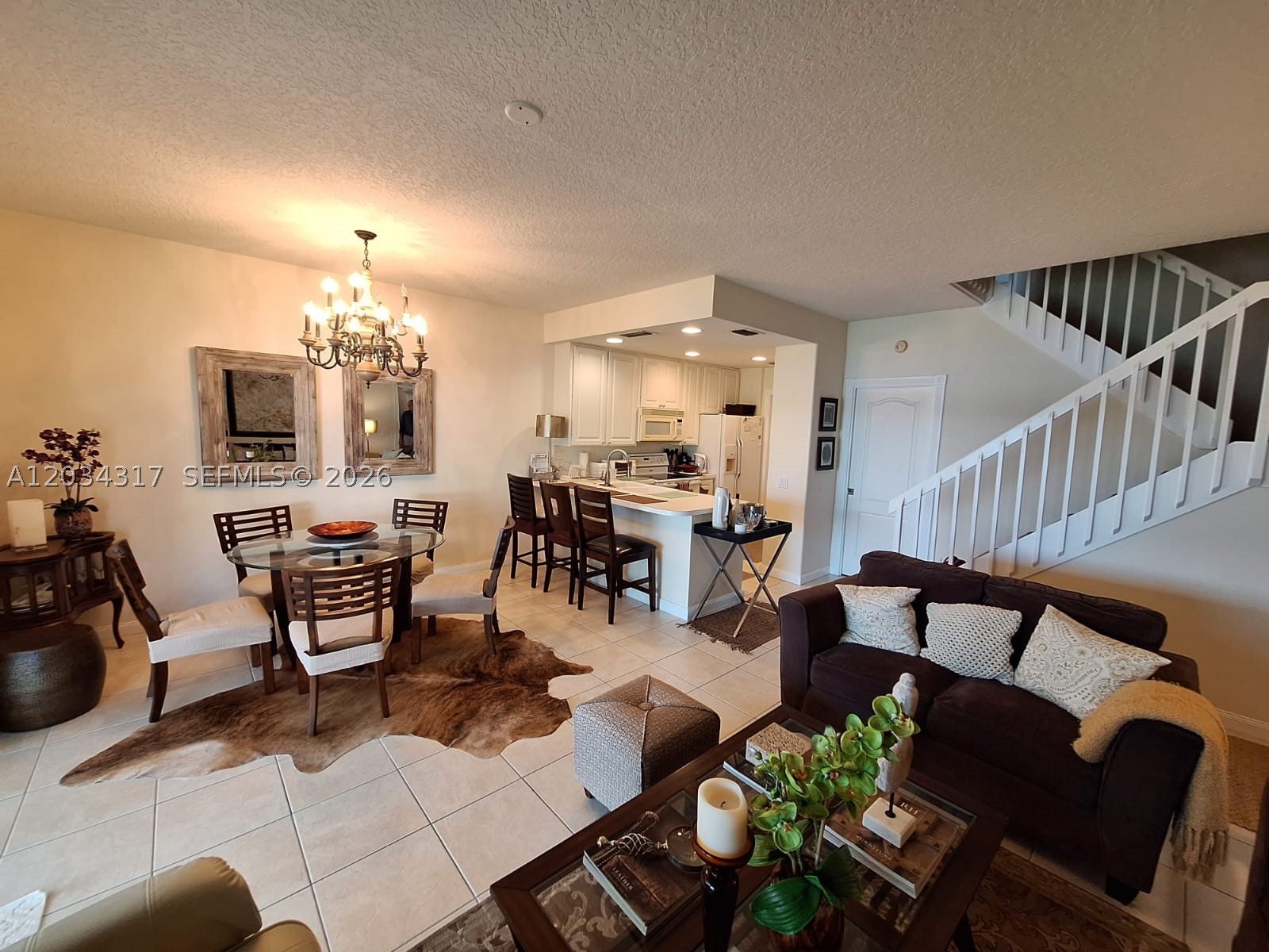 RIVERWALK 6 - Residential