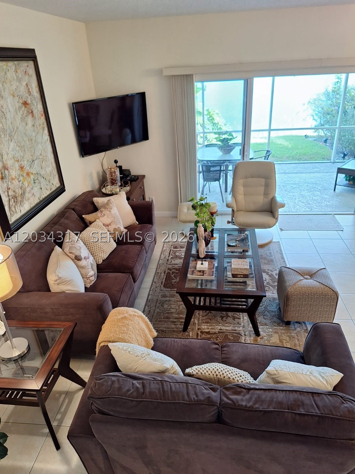 RIVERWALK 6 - Residential