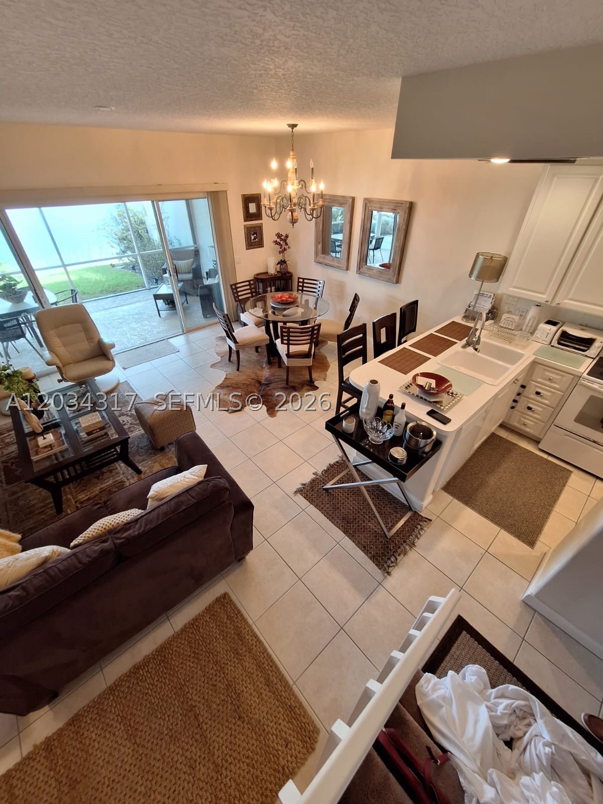 RIVERWALK 6 - Residential