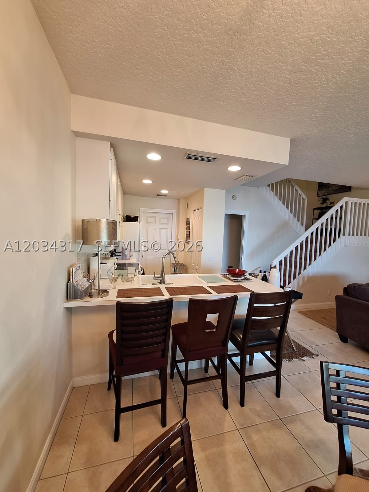 RIVERWALK 6 - Residential