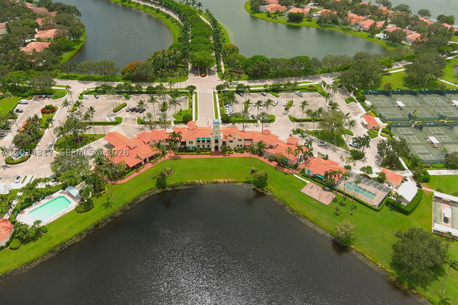 RIVERWALK 6 - Residential