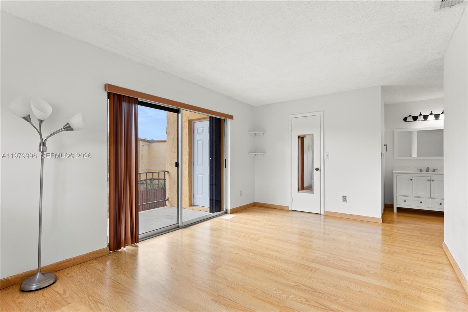 TARACOMA TOWNHOMES CONDO - Residential