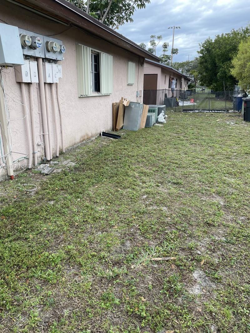 FT LAUDERDALE ESTATES 1ST - Residential Income