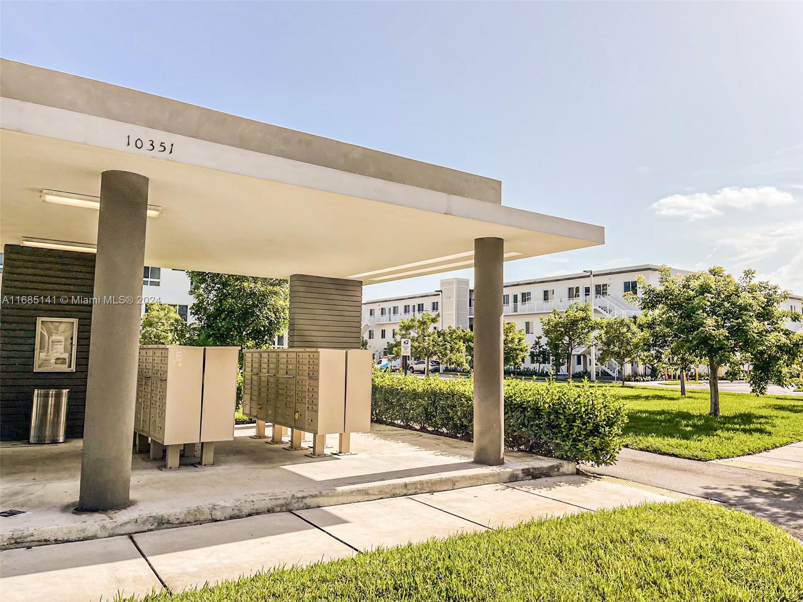 LANDMARK AT DORAL - Residential Lease