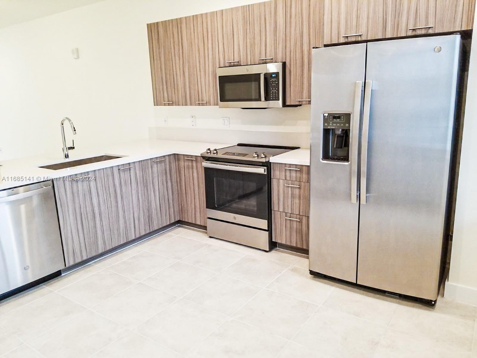 LANDMARK AT DORAL - Residential Lease