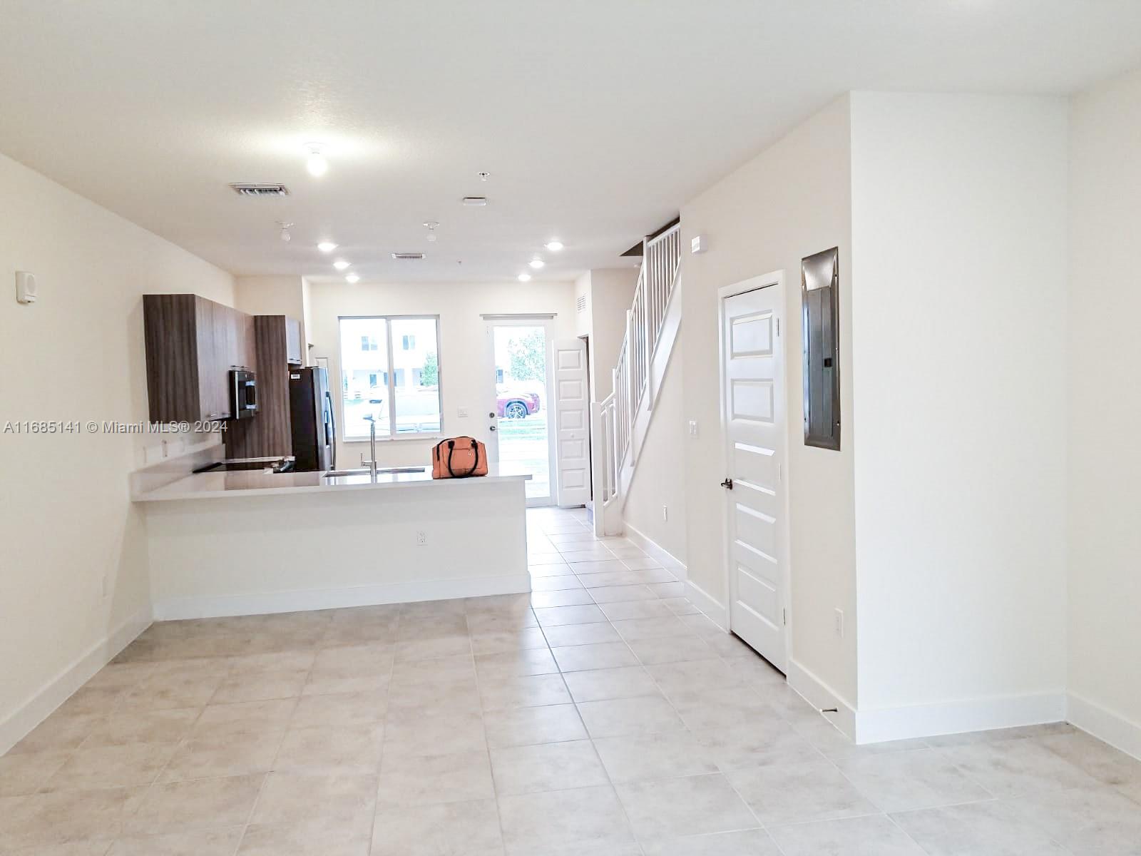 LANDMARK AT DORAL - Residential Lease