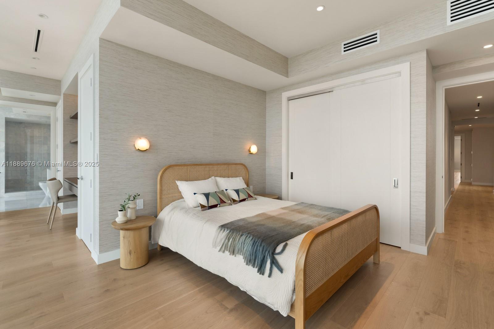 NORTH BISCAYNE BEACH AMEN - Residential