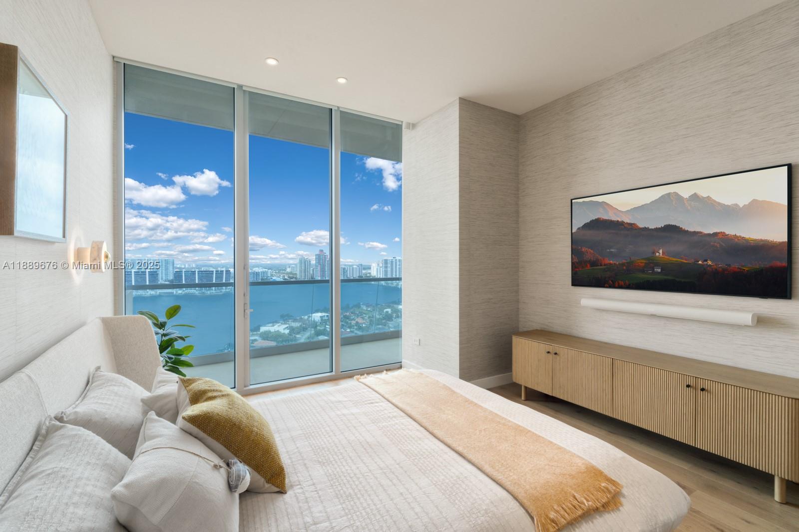 NORTH BISCAYNE BEACH AMEN - Residential