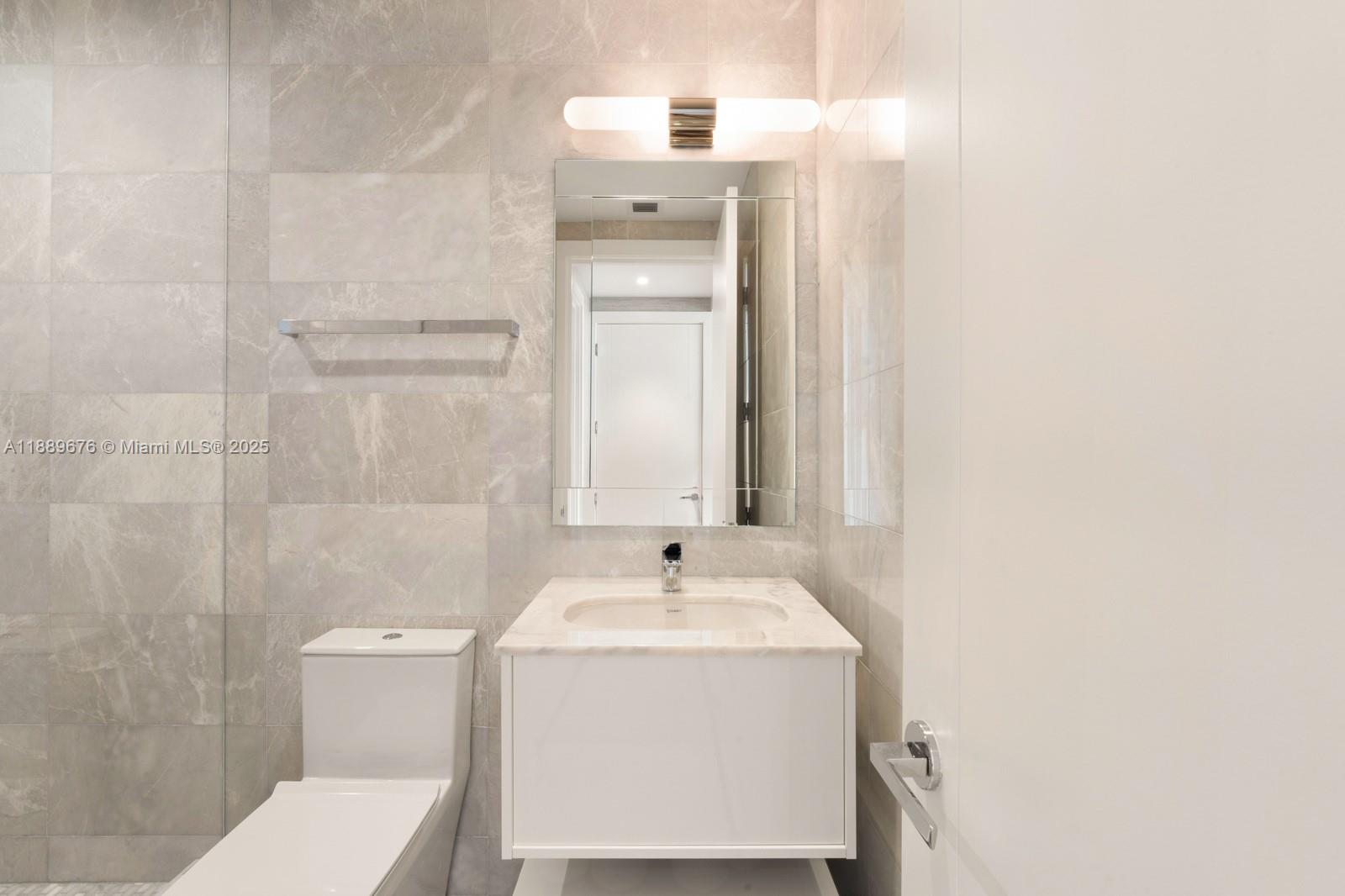 NORTH BISCAYNE BEACH AMEN - Residential