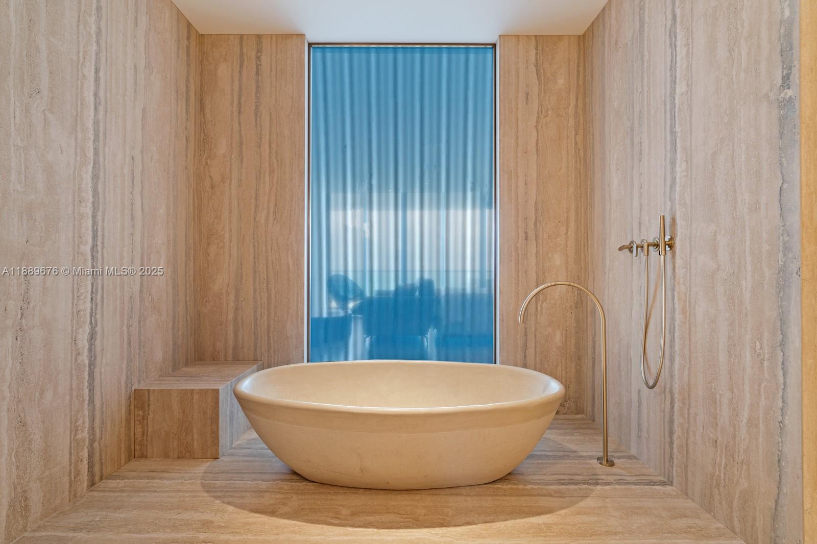 NORTH BISCAYNE BEACH AMEN - Residential