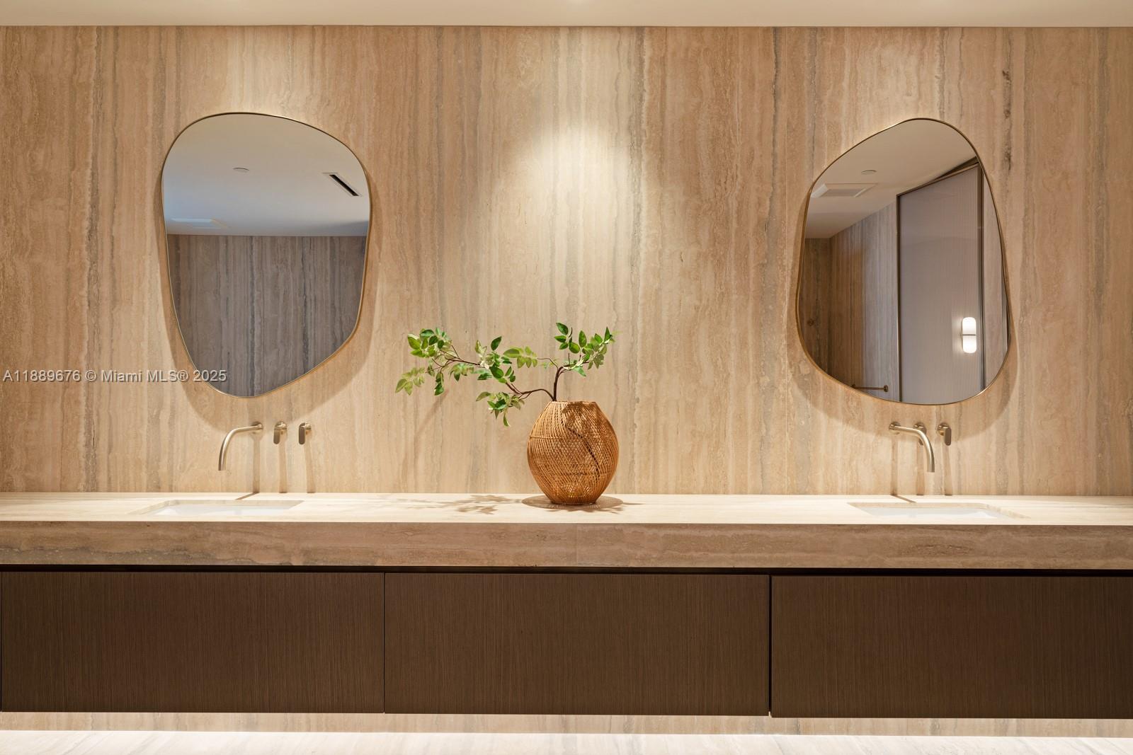 NORTH BISCAYNE BEACH AMEN - Residential
