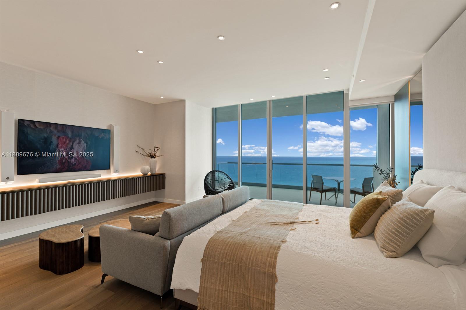 NORTH BISCAYNE BEACH AMEN - Residential