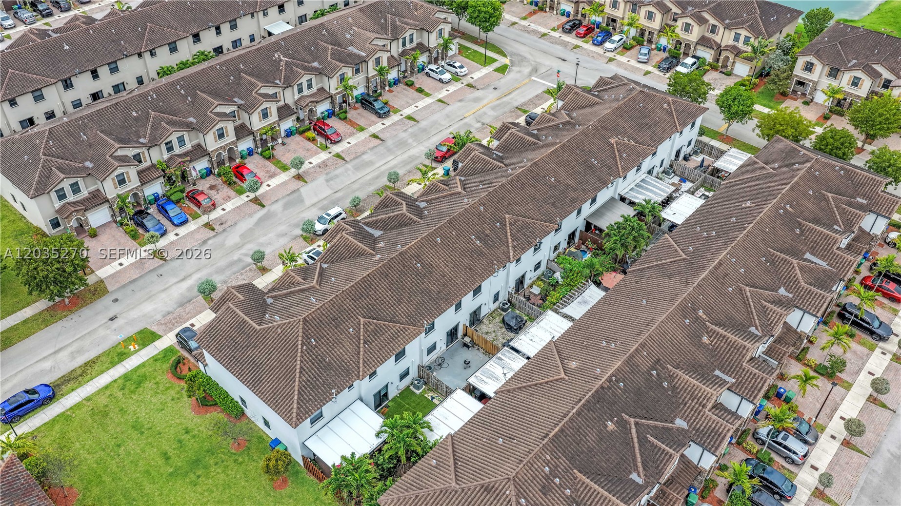 COCO PALM ESTATES - Residential