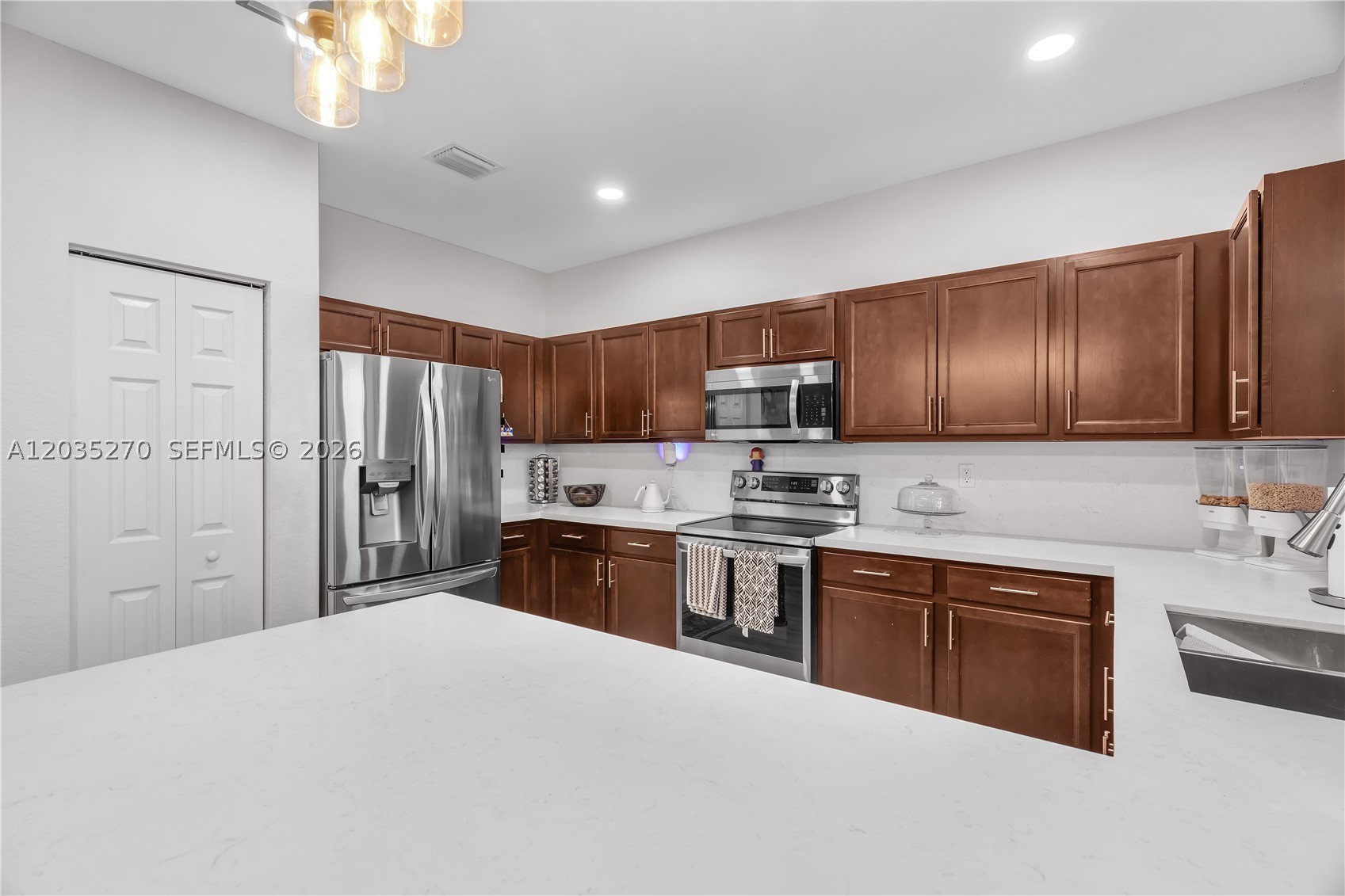 COCO PALM ESTATES - Residential