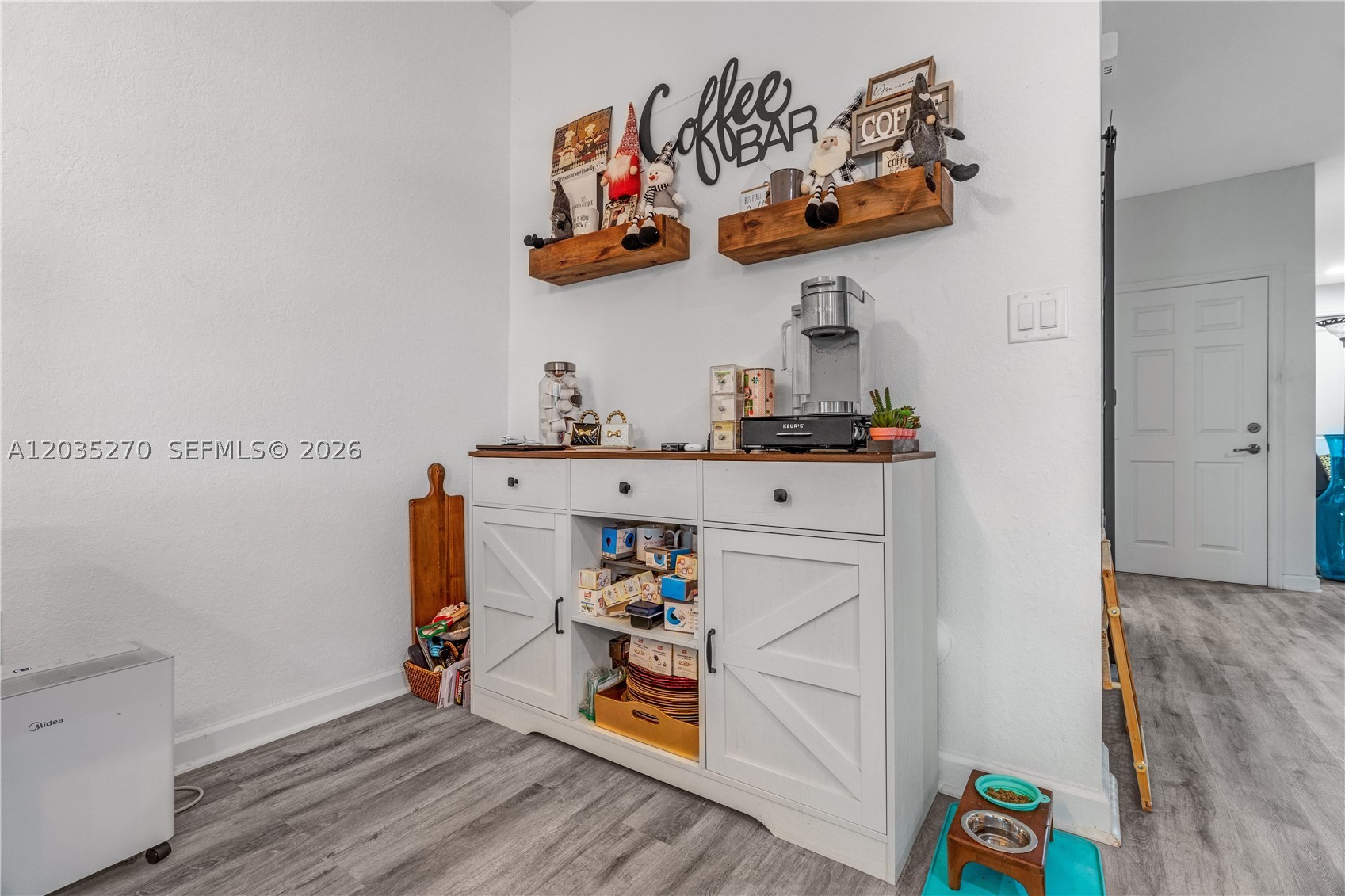 COCO PALM ESTATES - Residential
