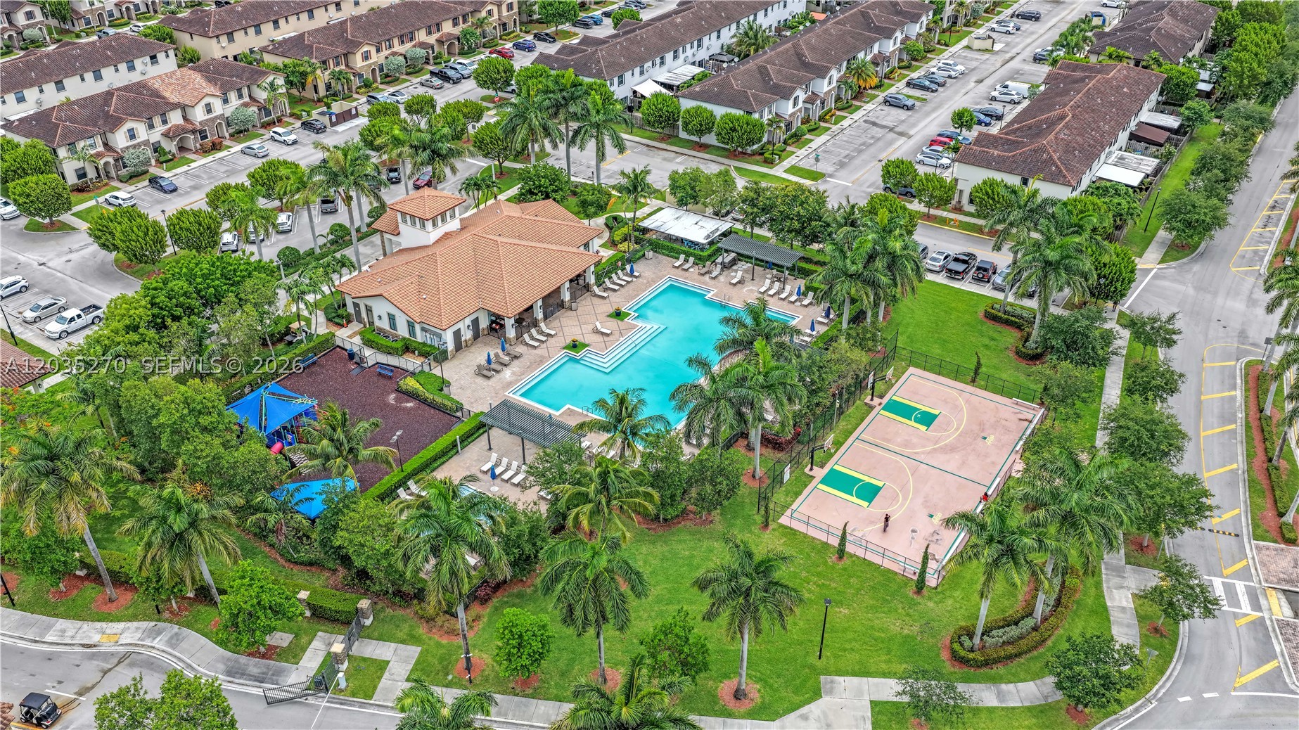 COCO PALM ESTATES - Residential