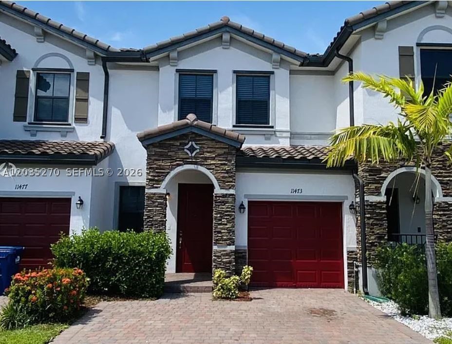 COCO PALM ESTATES - Residential