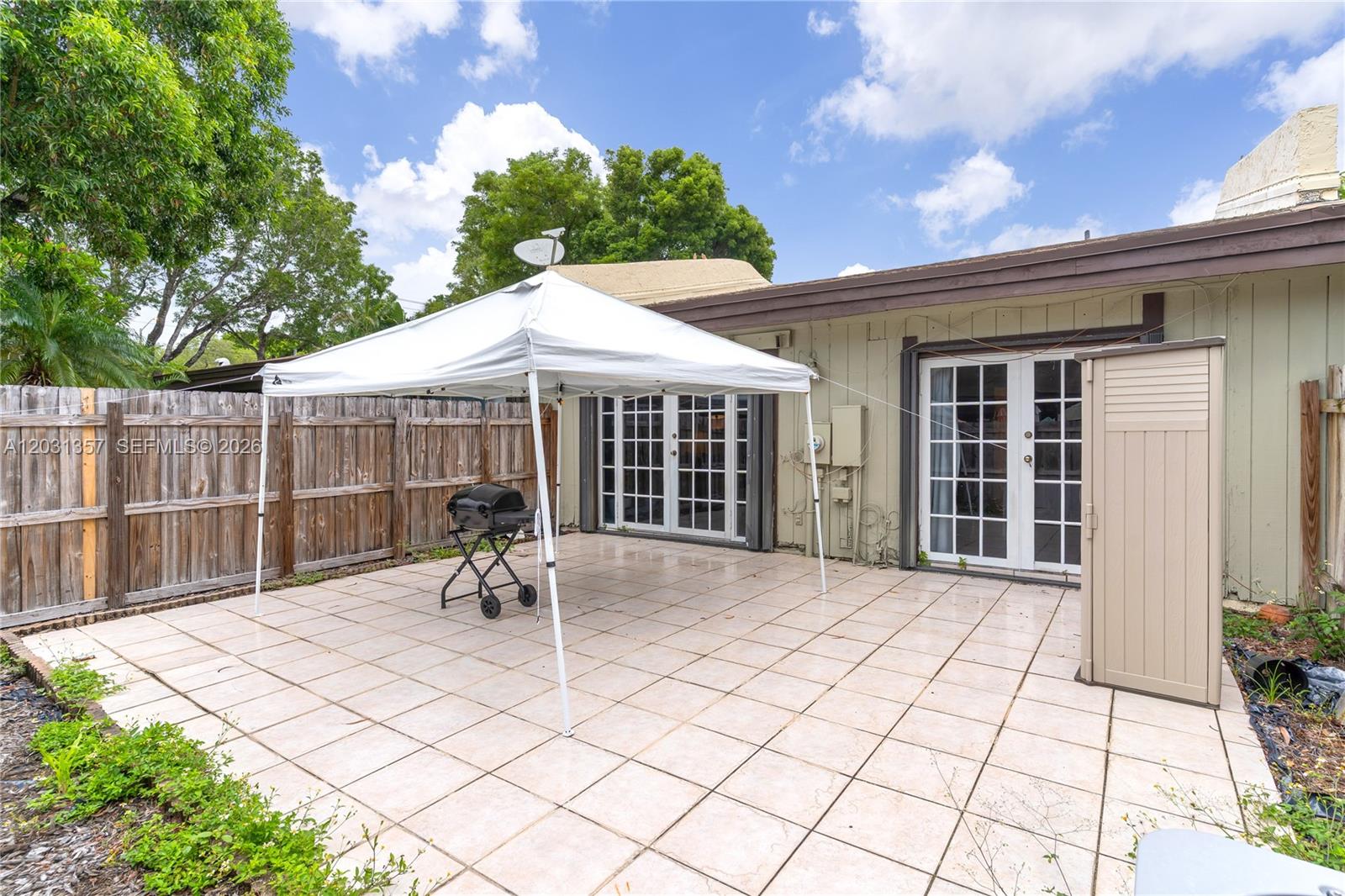 EVERGLADES SUGAR & LAND C - Residential