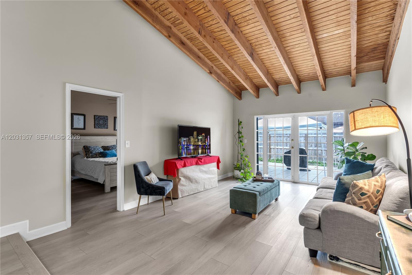 EVERGLADES SUGAR & LAND C - Residential