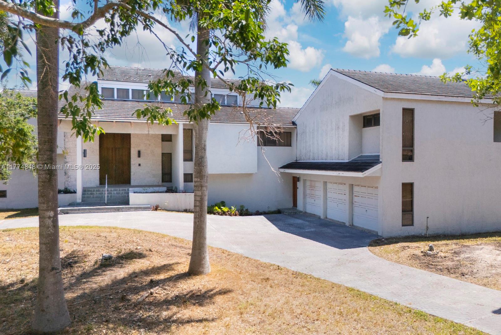 GABLES ESTATES NO 2 - Land