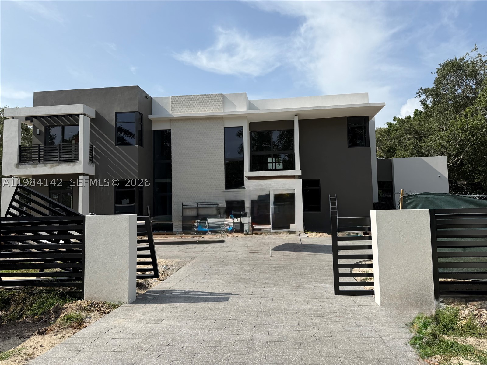 HELMS COUNTRY ESTATES RE- - Residential