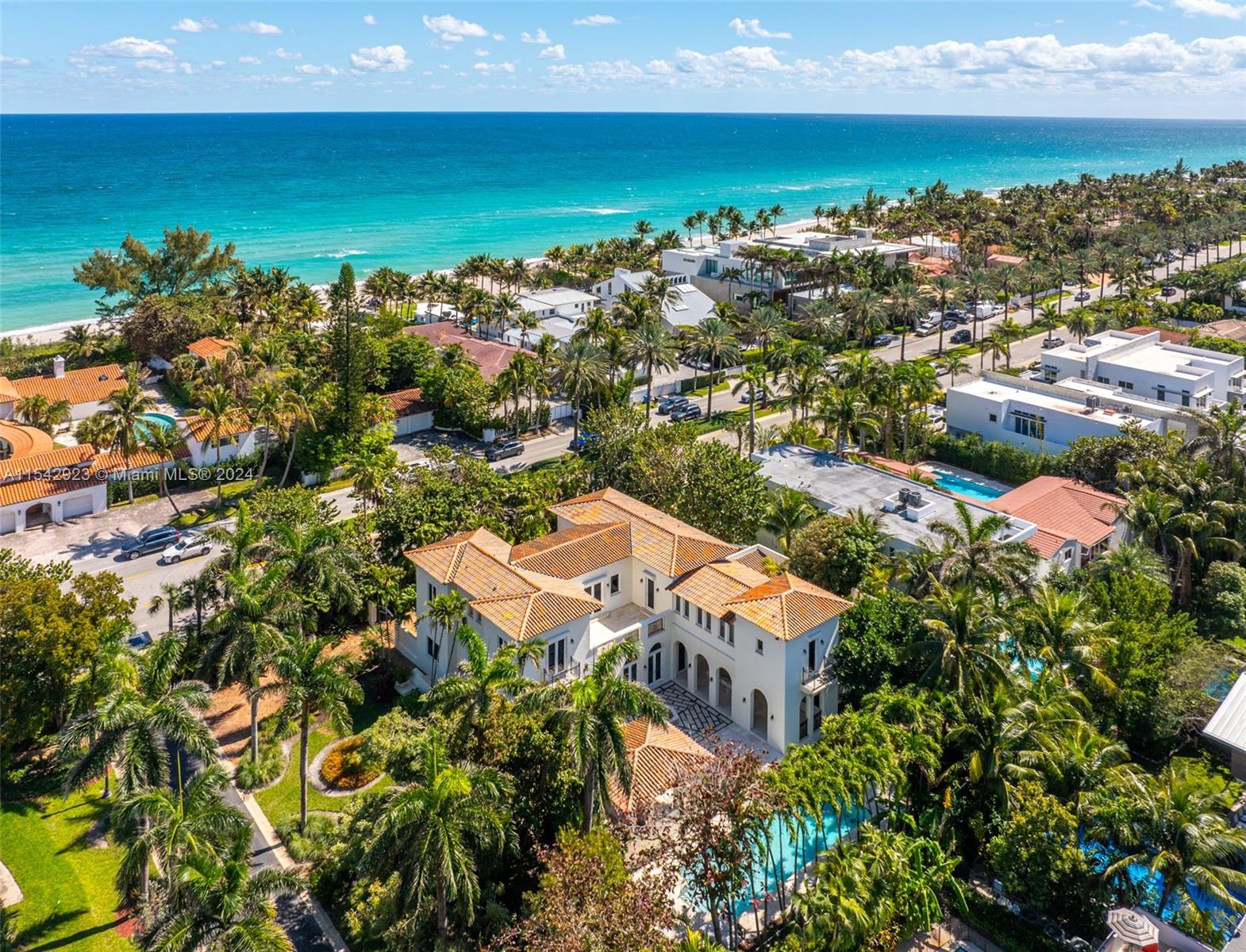 GOLDEN BEACH SEC C - Residential