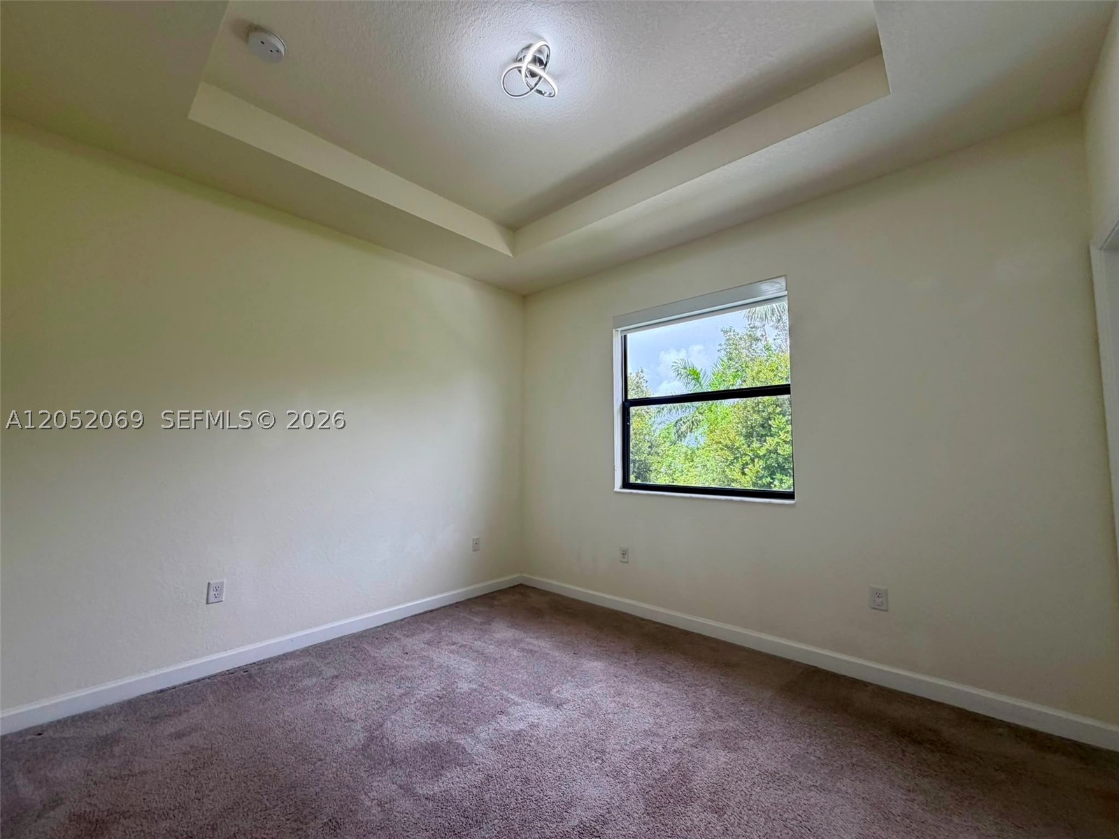 AQUABELLA NORTH REPLAT - Residential Lease
