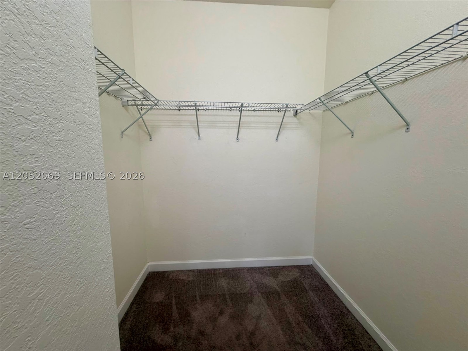 AQUABELLA NORTH REPLAT - Residential Lease