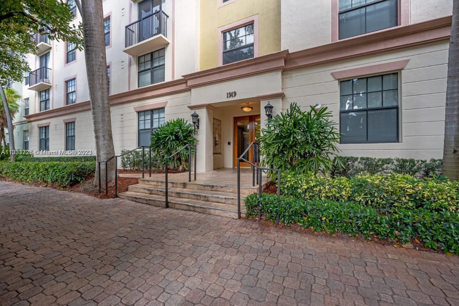 REGENT PARK CONDO - Residential Lease