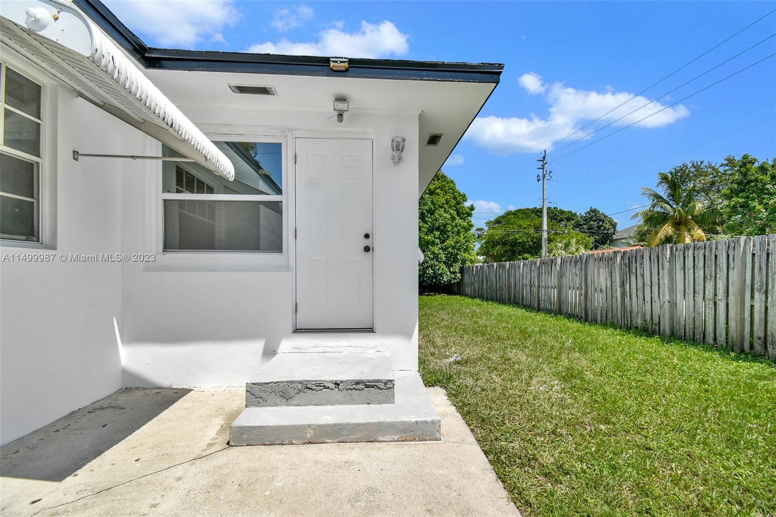 HOLLYWOOD PARK - Residential