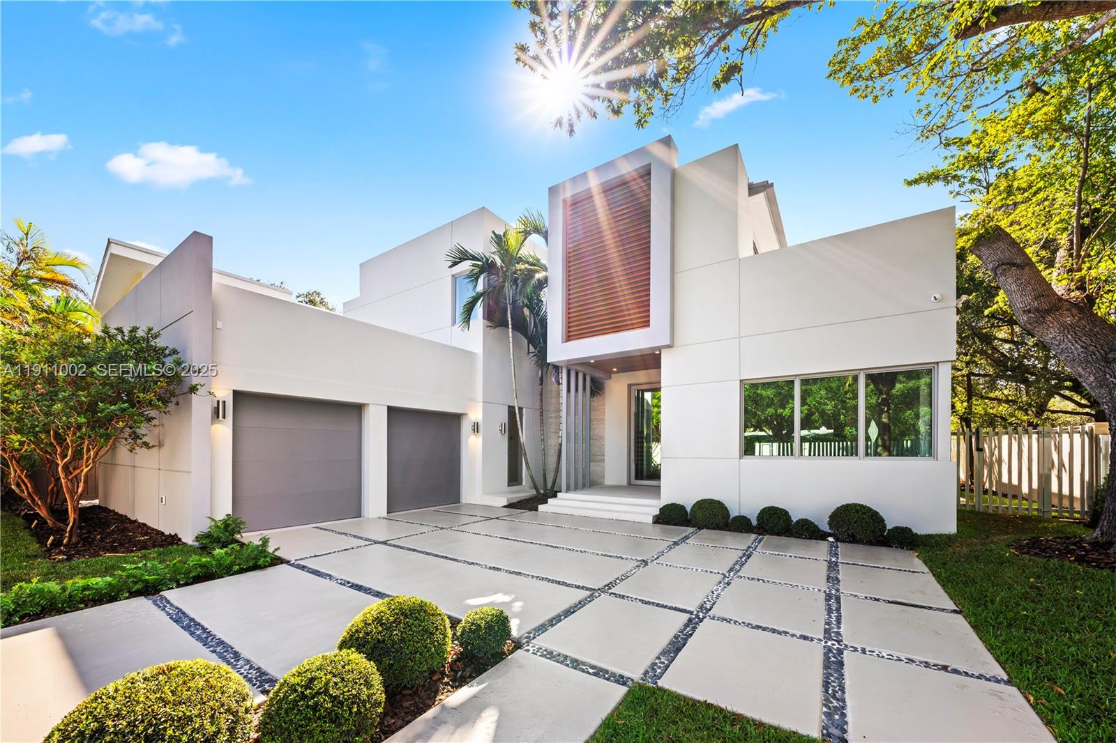 ROCK REEF - Residential