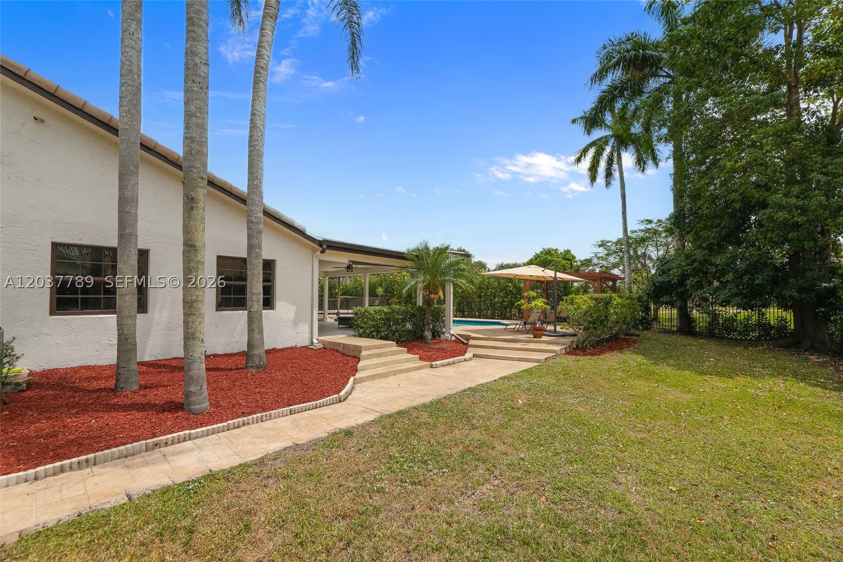 PLANTATION ACRES - Residential Lease