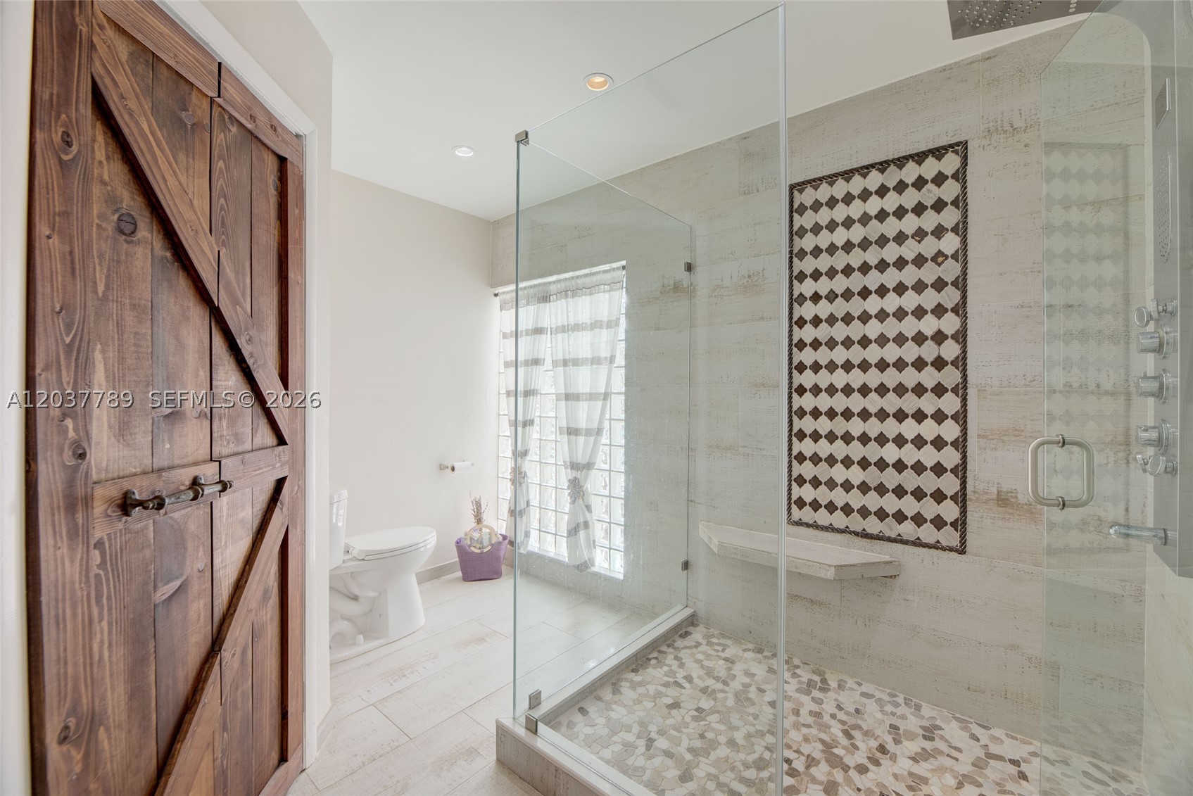 PLANTATION ACRES - Residential Lease