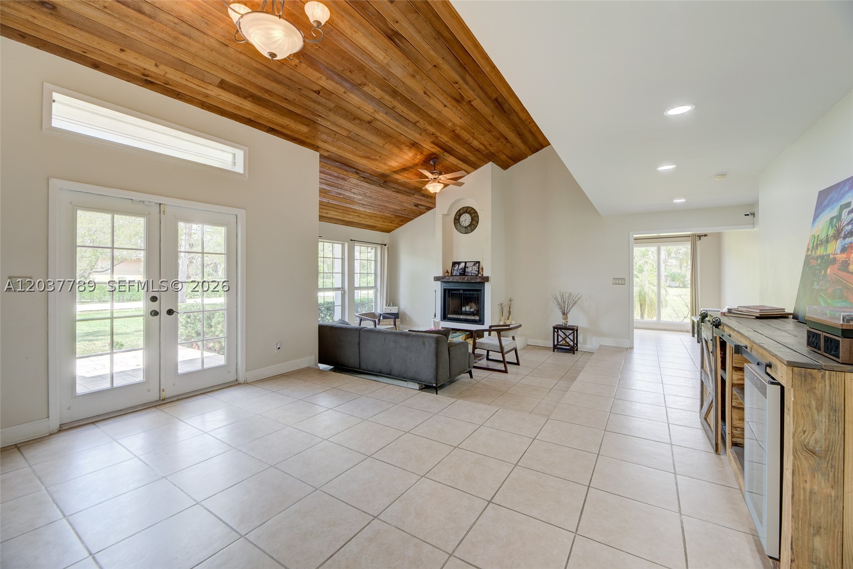 PLANTATION ACRES - Residential Lease