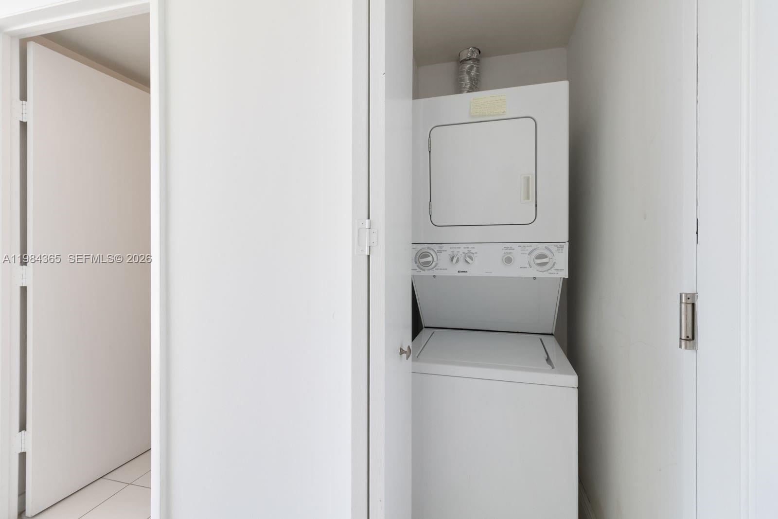 TERRAZAS RIVERPARK VILLAG - Residential