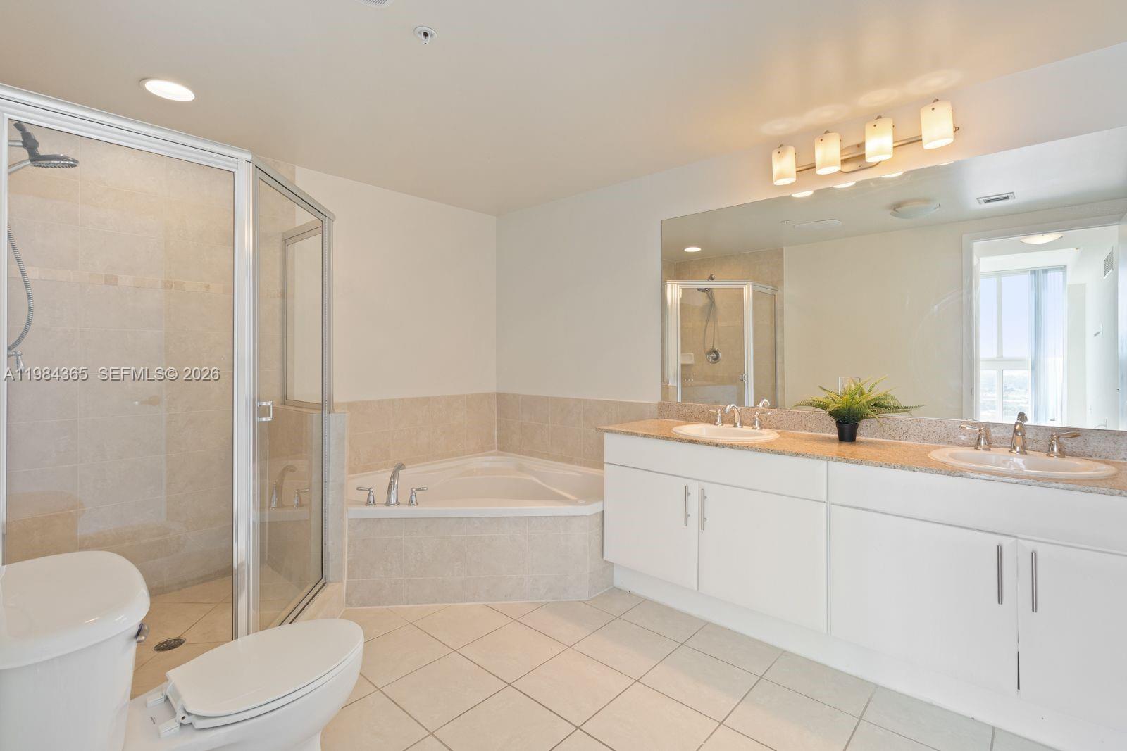 TERRAZAS RIVERPARK VILLAG - Residential