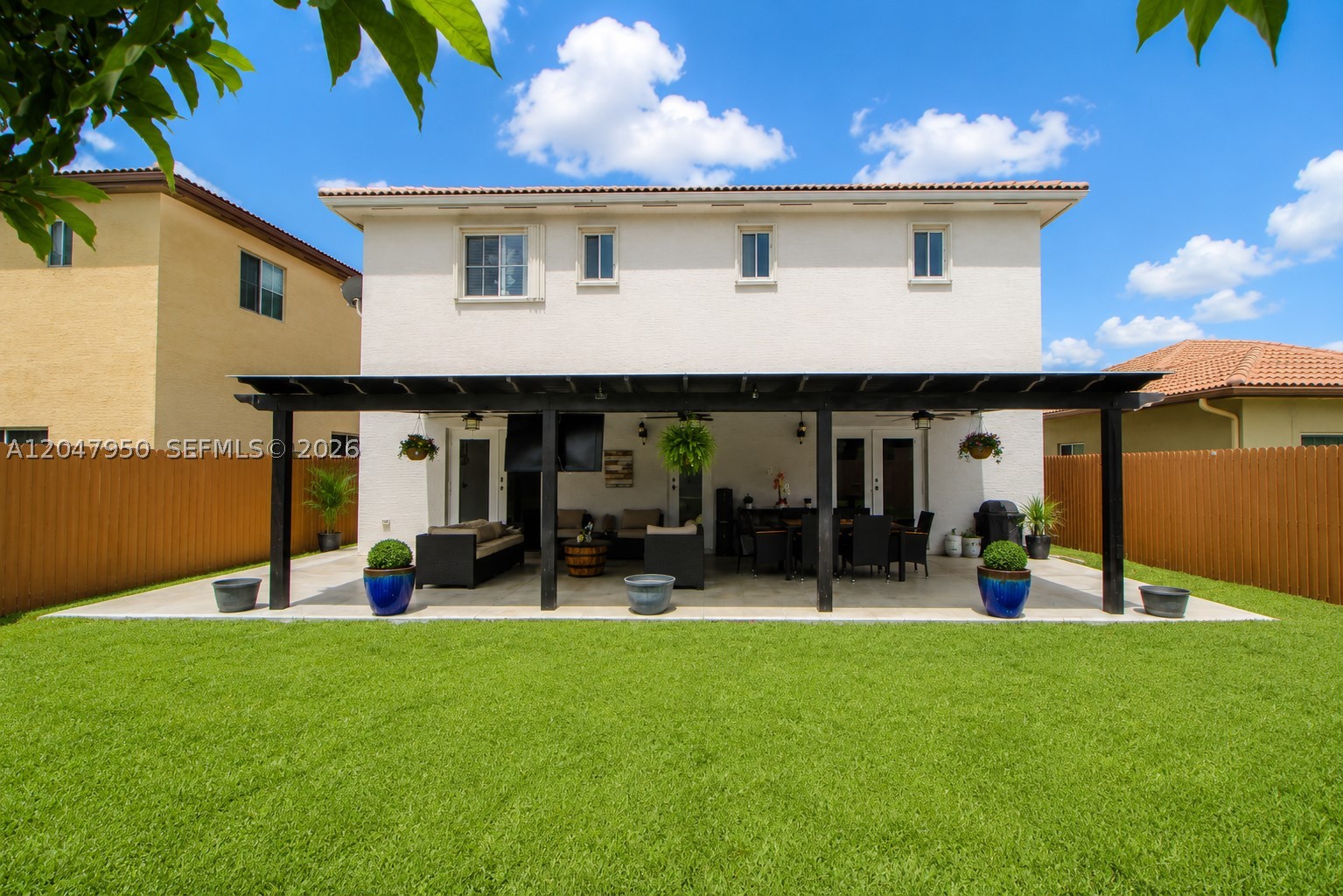 CRISTYS HOMES - Residential