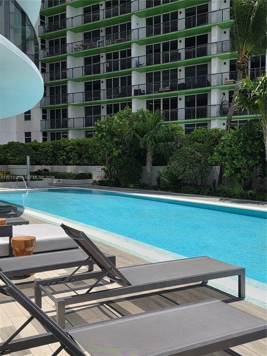 ARIA ON THE BAY CONDO - Residential