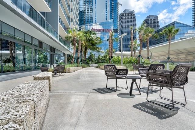 REACH CONDO - Residential Lease