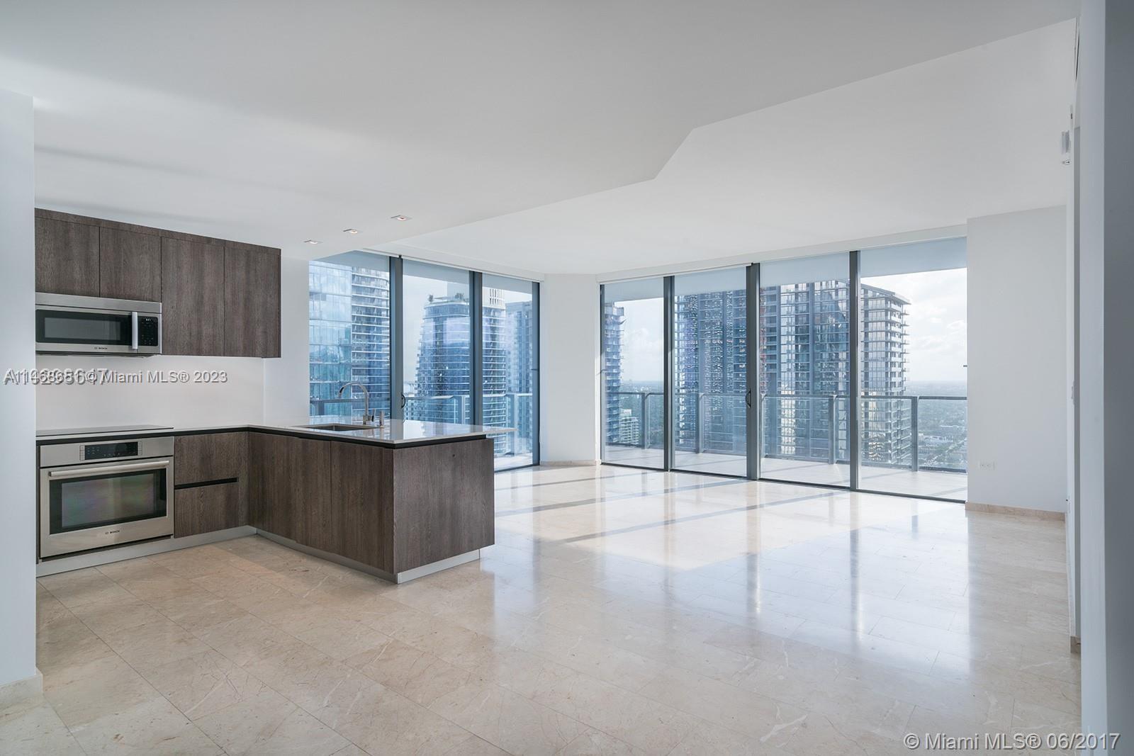 REACH CONDO - Residential Lease