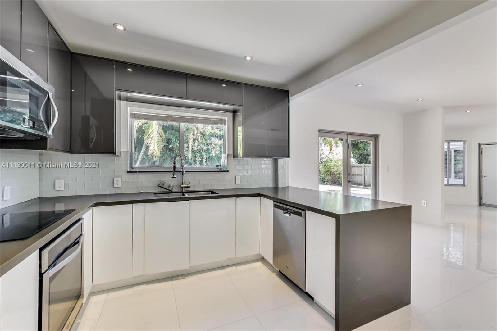 BEACH VIEW SUB - Residential Lease