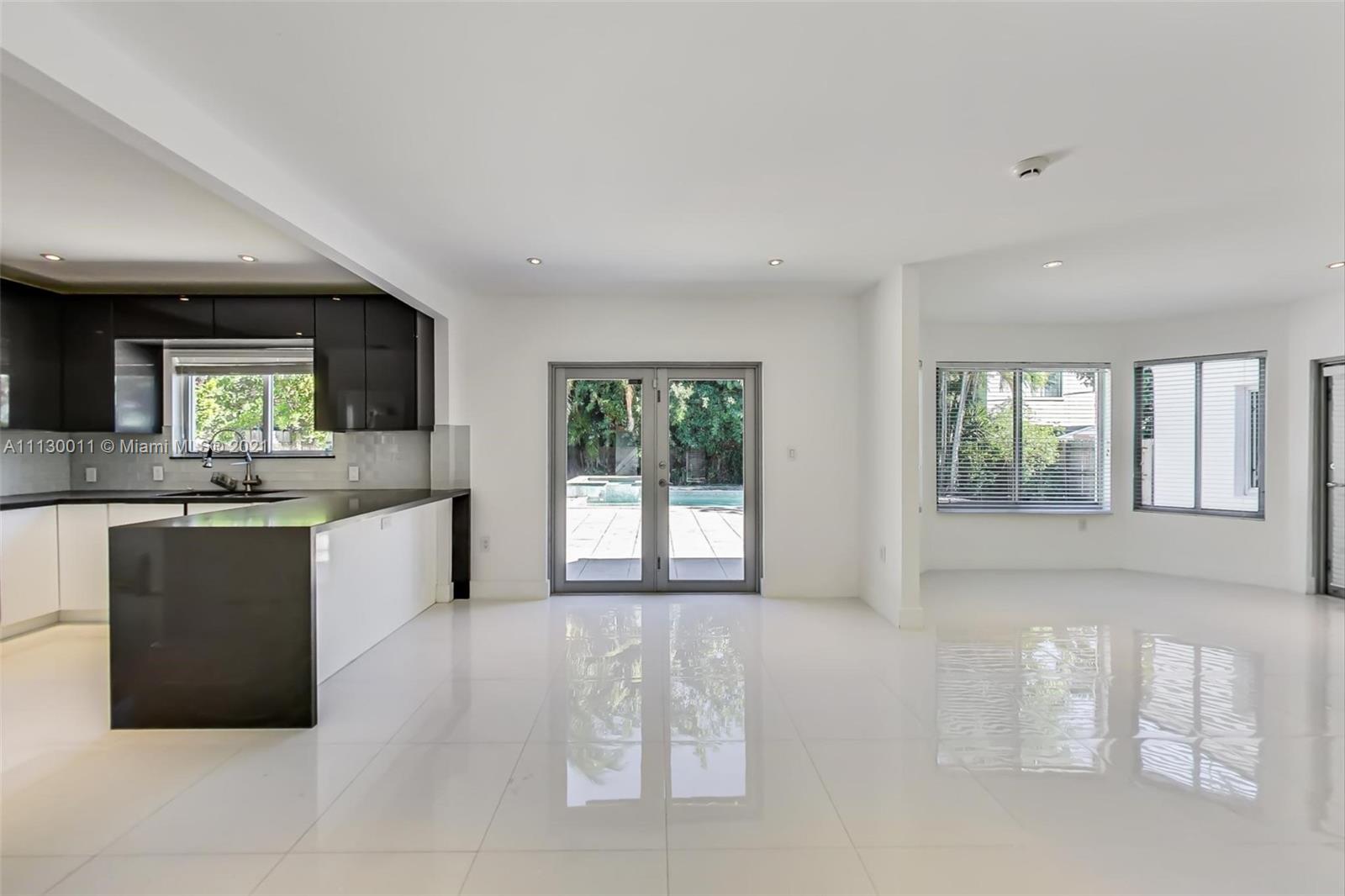 BEACH VIEW SUB - Residential Lease