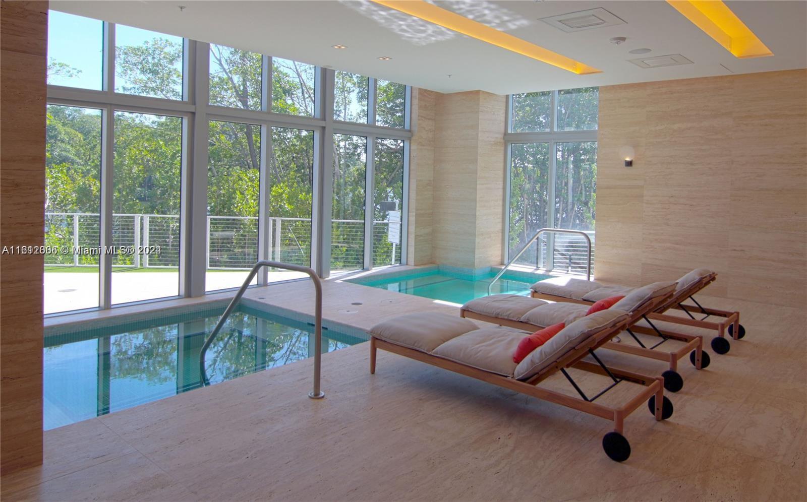 THE HARBOUR SOUTH CONDO - Residential