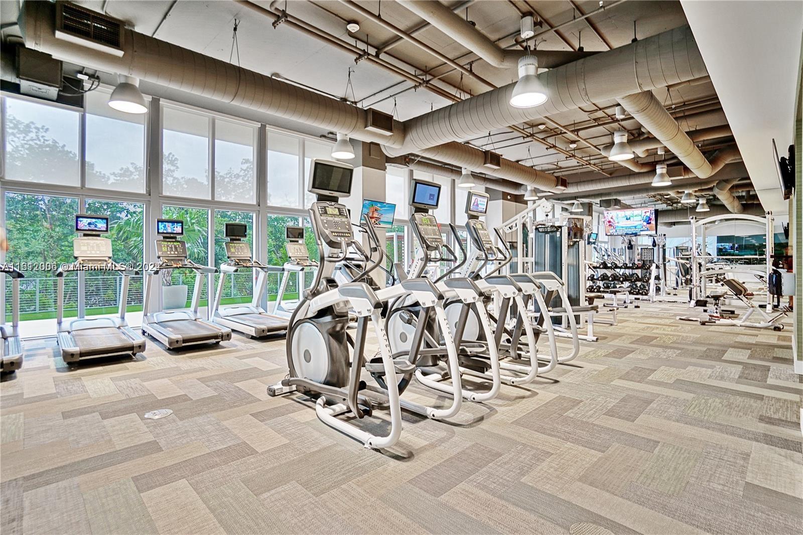 THE HARBOUR SOUTH CONDO - Residential