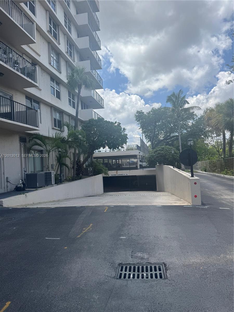 RUNAWAY BAY CONDO - Residential