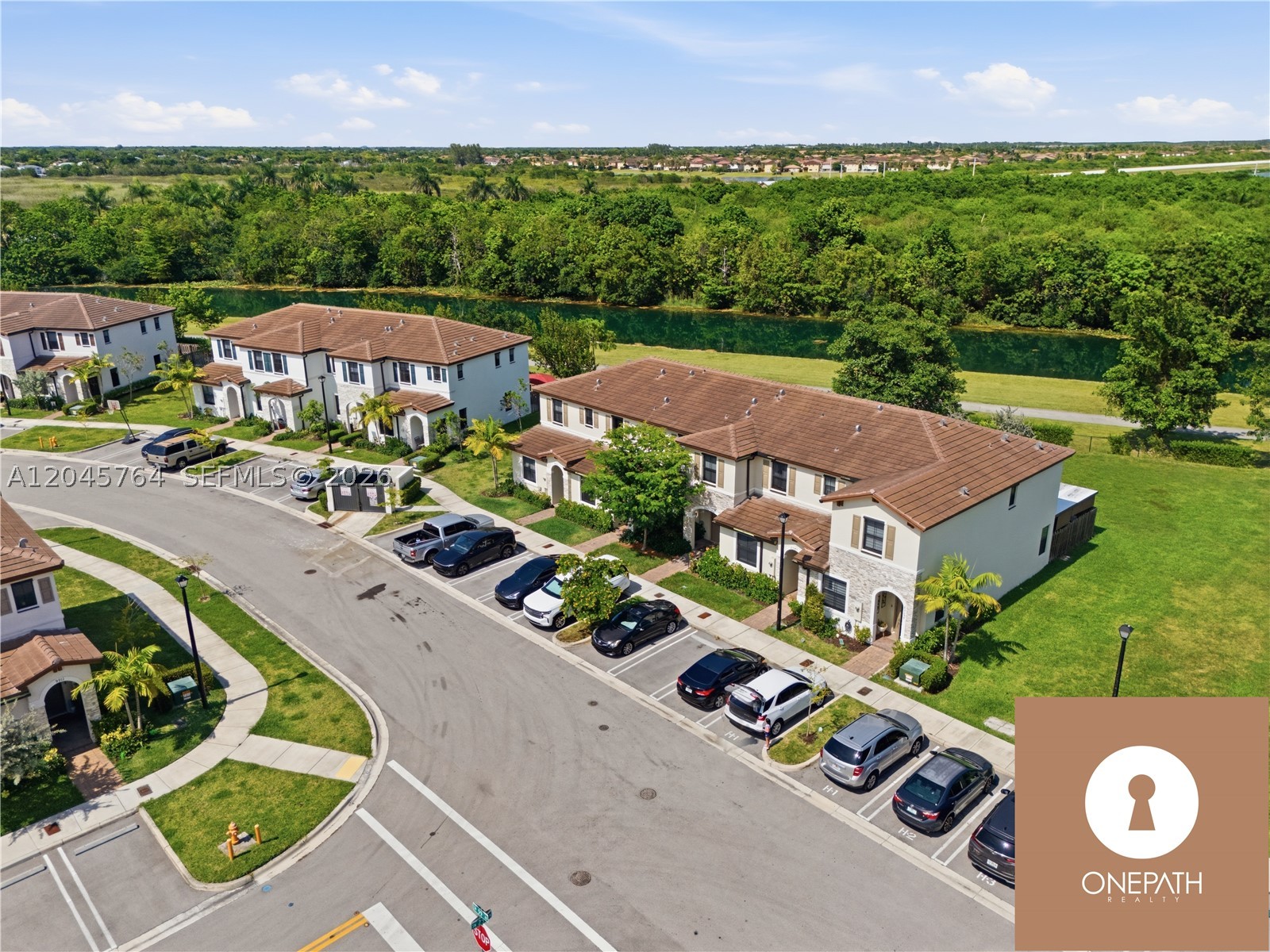 ENCLAVE SOUTH PHASE 2 - Residential