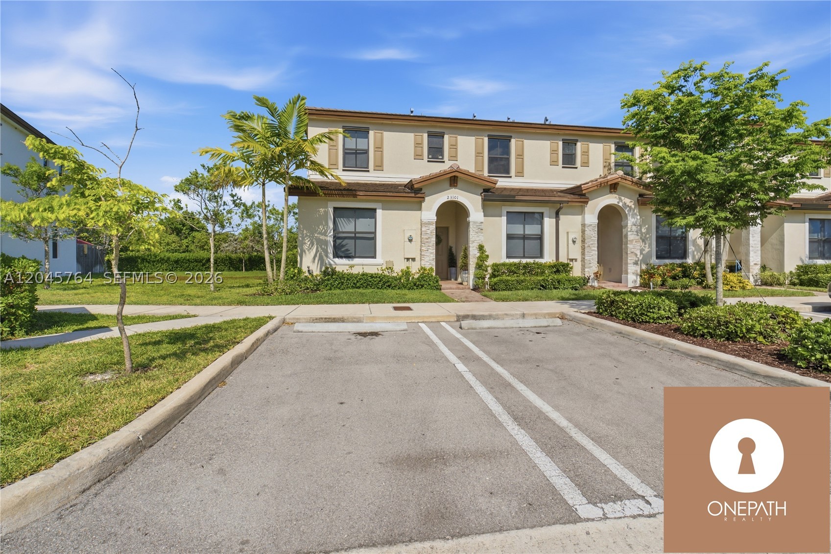 ENCLAVE SOUTH PHASE 2 - Residential